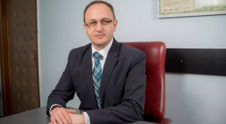 Avocatul Valeriu Crișan vă urează Crăciun Fericit
