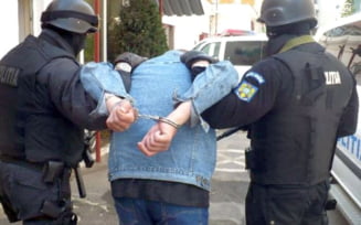 Un tânăr din comuna Dobrin a fost arestat după ce a violat o femeie în vârstă de 57 de ani