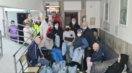 Veteranii din PSD Sălaj au dus cadouri la vârstnicii de la Salvosan Ciobanca și Clinica Haller