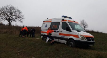 Descoperire macabră în Aghireș. O femeie a fost găsită moartă pe un câmp
