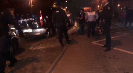Scandal în centrul orașului Cehu Silvaniei. 5 tineri au luat la bătaie un grup de necunoscuți