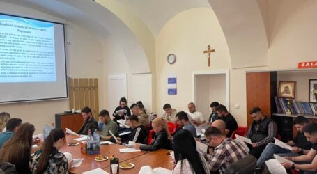 Tinerii din PSD Sălaj au învățat cum să acceseze fonduri nerambursabile prin Start-Up Nation