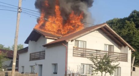 ULTIMA ORĂ! FOTO. Incendiu la o casă în Surduc