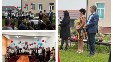 Primăria Năpradea a premiat elevii din clasa a VIII-a din comună