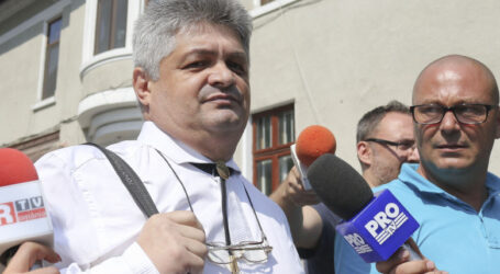 Directorul Spitalului Jibou, Florin Secureanu, a dat în judecată Poliția Sălaj, după ce a fost prins conducând fără acte, dar și fără lumini