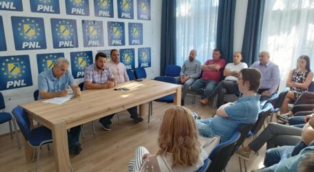 Ședință importantă în PNL Zalău. Mihai Crișan a discutat cu liberalii despre numeroasele probleme ale adminsitrației