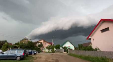 ATENȚIE! Cod ROȘU de furtună în comunele Buciumi și Horoatu Crasnei până la ora 16:30