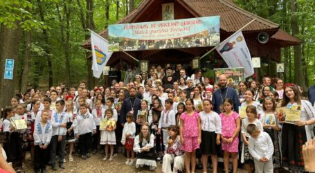 Peste 300 de copii au participat la Festivalul de Pricesne de la Mănăstirea Rus