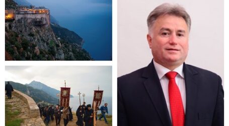 Lideri din PSD Sălaj, în pelerinaj pe Muntele Athos. Ciunt, Forț și Dan Ghiurco merg anual pentru a se ruga pe Sfântul Munte