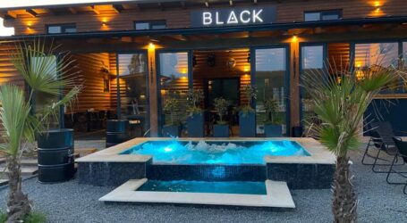 Black Points vă urează „La mulți ani”