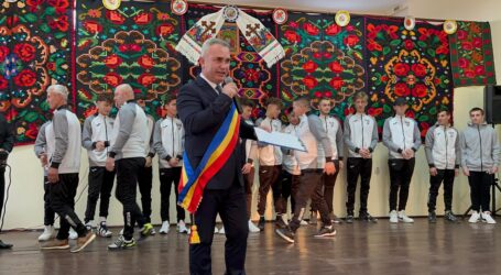 Susțin sportul! Juniorii de la Ardealul Crișeni, premiați de primarul Călin Morar (VIDEO)
