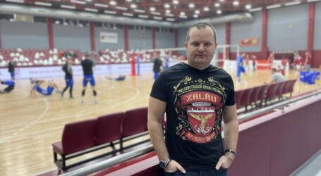 Apariție surprinzătoare a secretarului de stat Marius Stanciu la meciul de volei Rapid – Zalău