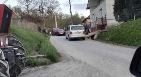FOTO. 2 tinere, rănite într-un accident în Cizer