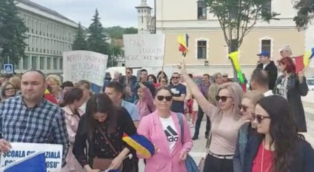 VIDEO. Protest de amploare al profesorilor în Zalău