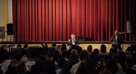 Primăria Zalău, la propunerea primarului Ciunt, a organizat un eveniment pentru prevenirea consumului de droguri în rândul elevilor