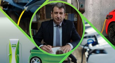 Contract de 2,2 milioane de lei, semnat de primarul din Jibou, Dan Ghiurco pentru amplasarea a 10 stații de reîncărcare electrice