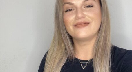Povestea Ioanei Țiriac, maestra extensiilor de gene din Zalău