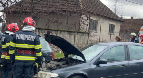 FOTO. Accident în comuna Bănișor – un șofer a intrat într-o mașină parcată și a acroșat 2 pietoni