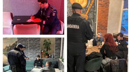 FOTO. Peste 100 de elevi din Sălaj, prinși de polițiști la păcănele, prin baruri și cafenele