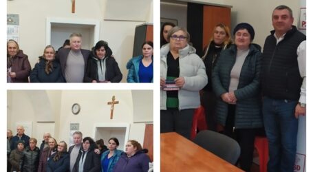 FOTO. Zeci de pensionari sărmani au primit un cadou neașteptat înaintea sărbătorilor de iarnă de la PSD Zalău