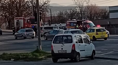Accident la Gara Zalău, provocat de o șoferiță care a trecut peste linia continuă
