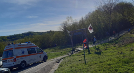 O tânără turistă din București a căzut de pe o stâncă la Grădina Zmeilor