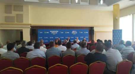 Ședință importantă a PNL Sălaj în prezența lui Bode. Ce s-a discutat în spatele ușilor închise despre alegerile parlamentare