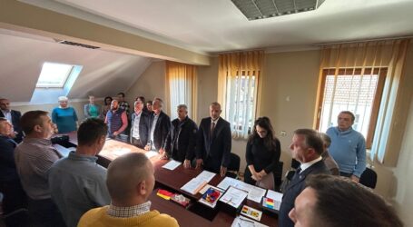 Un fost primar PNL din Sălaj, acuzat că a dus acasă un telefon de peste 1.000 de euro din instituție: “mergem la Poliție să-l reclamam”. Ce șicane a mai pus în scenă edilul liberal