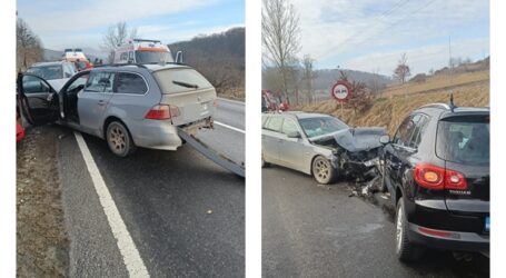 ULTIMA ORĂ! FOTO. Accident cu 2 victime între Șimleu Silvaniei și Nușfalău din cauza vitezei
