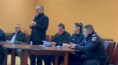 VIDEO. Deficit URIAȘ de polițiști la Secția Jibou – 2 agenți în 12 ore la 7 comune: „șeful de post rămâne cam o zi, două, trei în comună”