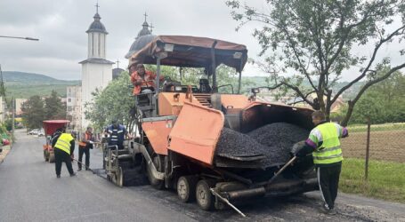 Covor asfaltic nou pe strada Andrei Șaguna din Zalău