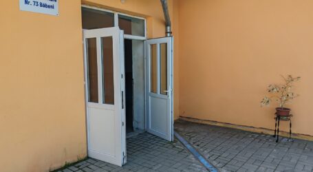 ANUNȚ IMPORTANT: Primăria Băbeni și-a mutat sediul, după ce clădirea a intrat în reabilitare cu fonduri europene