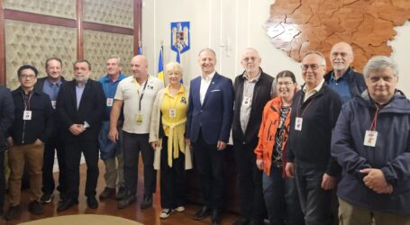 Dinu Iancu-Sălăjanu a primit vizita a numeroși fotografi din Belgia, Hong Kong, Polonia, Croația, Malta, Austria și România