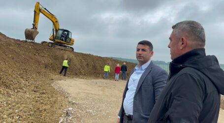 Citadin execută zeci de locuri de parcare, stradă nouă și un zid de sprijin la noua creșă din Zalău