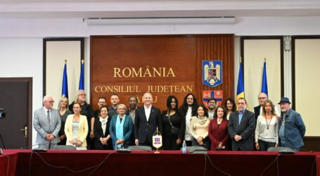 Poeți de pe cinci continente, în vizită la Consiliul Județean Sălaj