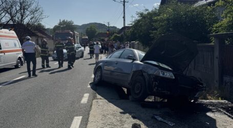 FOTO. O adolescentă de 14 ani, nevinovată, rănită în accidentul din comuna Băbeni