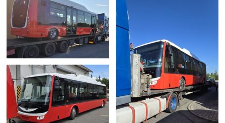 FOTO. 20 de autobuze noi, din fonduri europene, pe drum spre Zalău – primul intră mâine pe poarta Transurbis