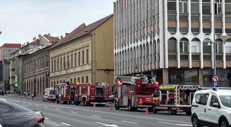 FOTO. Incendiu într-un bloc din centrul Zalăului