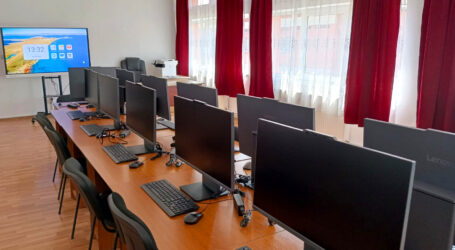 10 unități de învățământ din Sălaj au primit dotări digitale de ultimă generație pentru laboratoarele de informatică