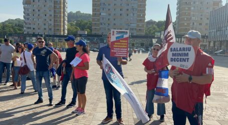 SOLIDARITATE. Sindicaliștii angajați la Tenaris și Michelin, alături de bugetari la protestul din Zalău. Au întors gestul din 2018 când a fost protest masiv la Tenaris