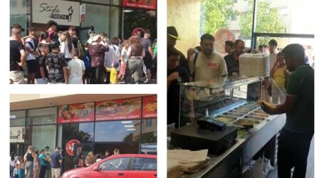 FOTO. Zălăuanii au stat la rând la shaorma GRATIS. În Zalău s-a deschis astăzi o nouă locație cu specific turcesc