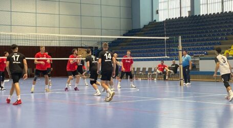 Victorie pentru SCM Zalău în debutul turneului de volei de la Baia Mare