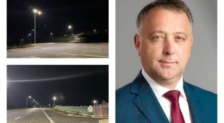 Citadin a extins iluminatul public pe strada unde se află noua creșă și bazinul de înot din Zalău