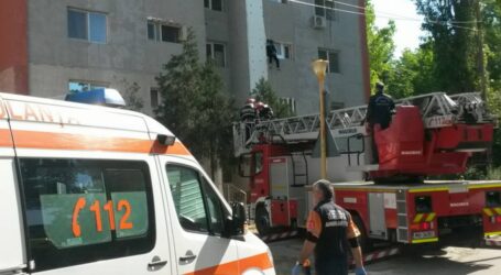 Pompierii au salvat viața unei femei blocată într-un apartament din Zalău