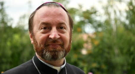 Claudiu Lucian Pop este noul lider al Bisericii Greco-Catolice din România. Episcopul a studiat la Jibou atât în gimnaziu, cât și la liceu