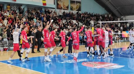 SCM Zalău, start de sezon fără greșeală. Cu sala arhiplină, Adrian Feher și echipa fac SPECTACOL