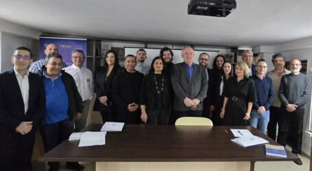 Asociația Doctorilor și Doctoranzilor Romi a organizat la Cluj-Napoca Conferința Națională „Romii – Cunoaștere, Conștientizare, Conviețuire”, ediția a III-a