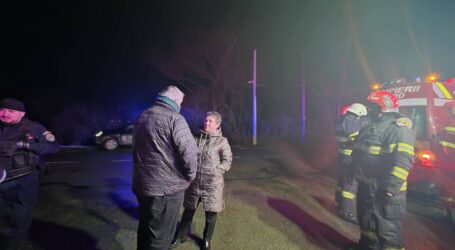 Pericol de inundații pe râul Someș, în comuna Băbeni. Primarul a fost în prima linie și a coordonat acțiunile de prevenție până târziu în noapte