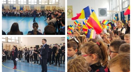 FOTO. Elevii Liceului de Artă „Ioan Sima” Zalău au celebrat Ziua Unirii printr-o activitate artistică