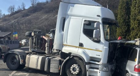 FOTO. Accident cu 2 victime pe Meseș